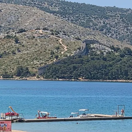 Corica Dvori Apartman