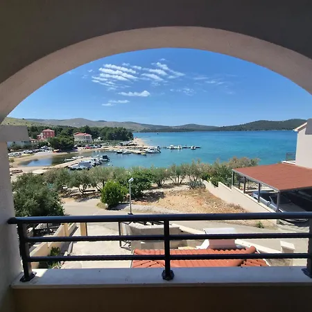 Corica Dvori Apartman Šibenik